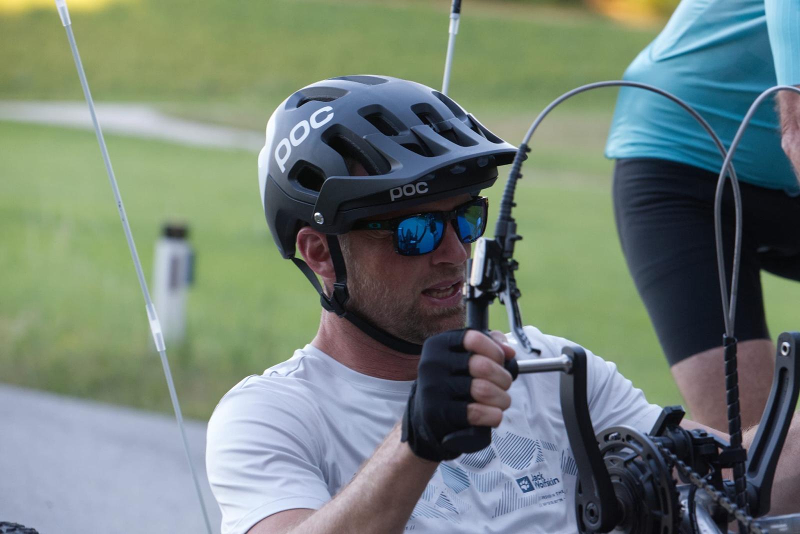 Out into nature—and suddenly right in the middle of a competition